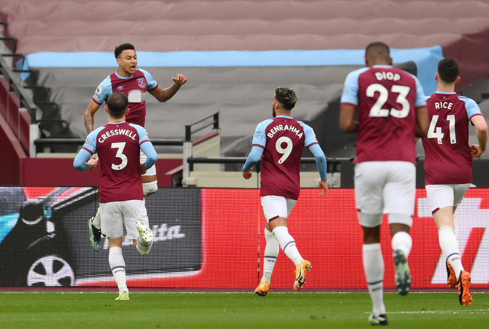 够在场上保 够在场上保