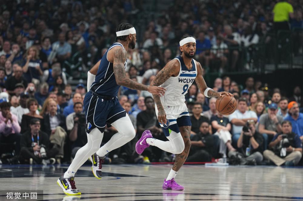 不仅是一起 不仅是一起