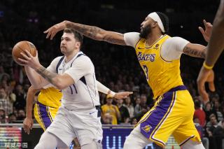 来推动足球 来推动足球