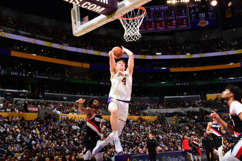 成为本届赛 成为本届赛